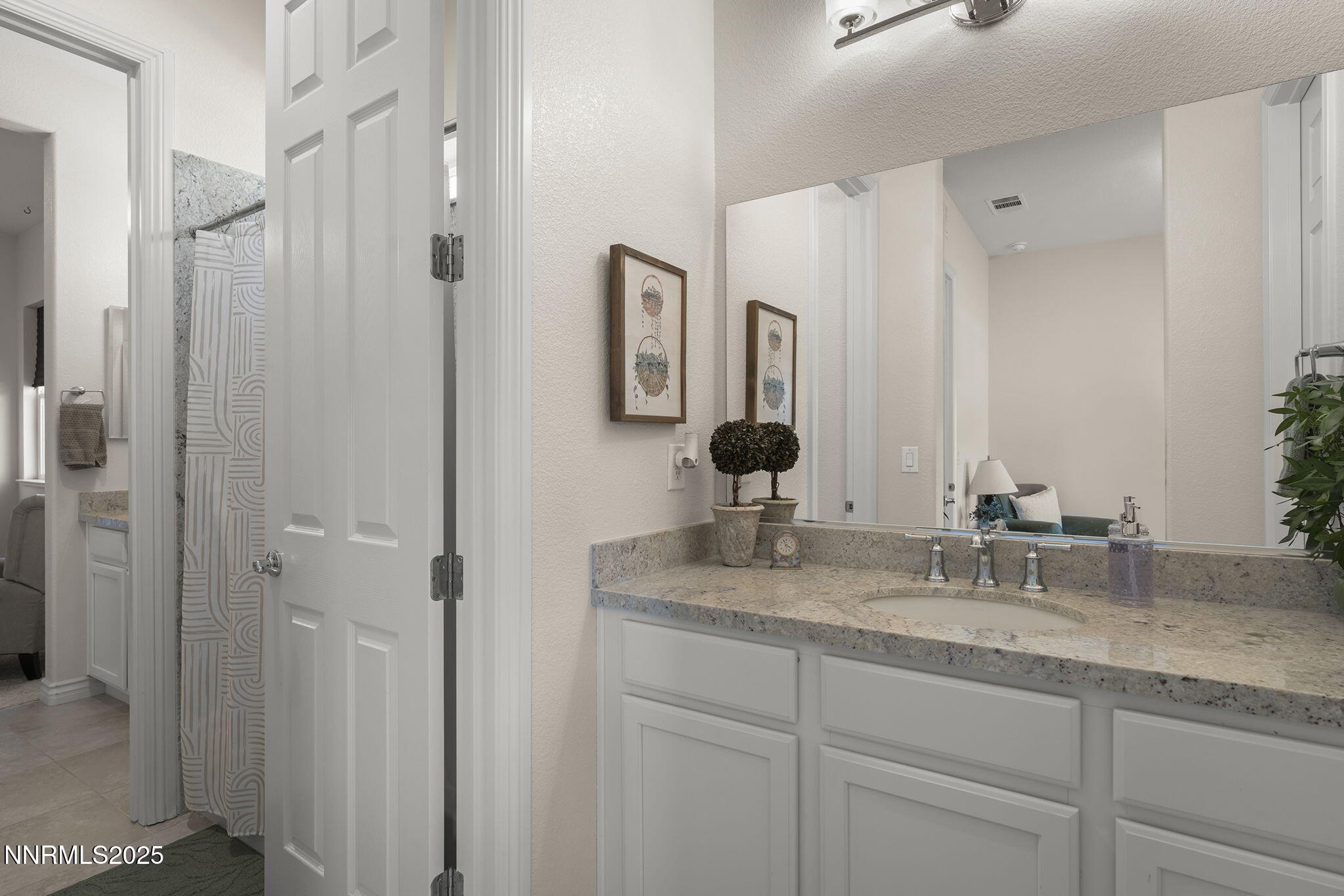 8352 Endsley Drive Reno, NV 89439 - Photo 15 of 25 20-web-or-mls-_DSC3641