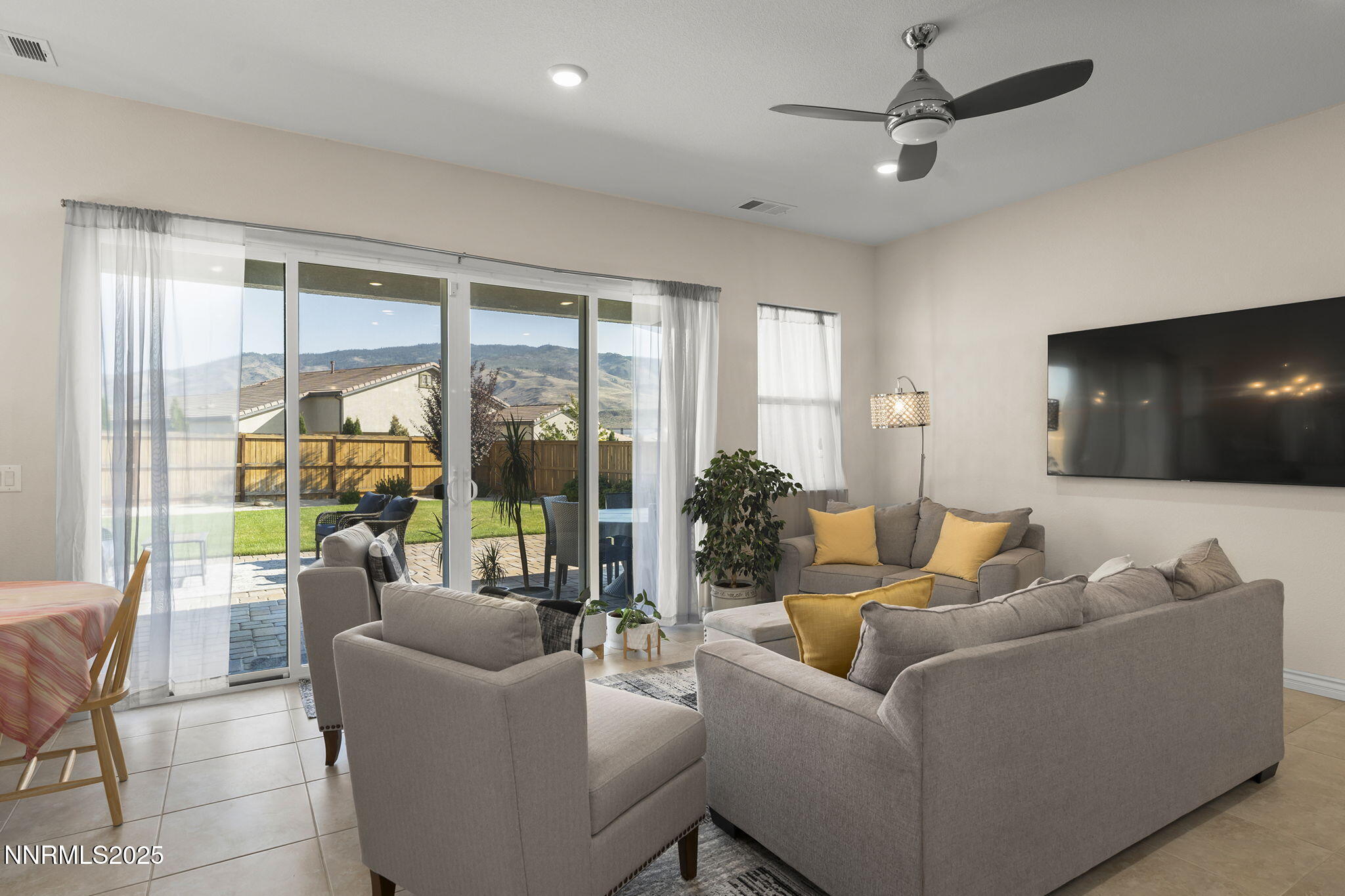 8352 Endsley Drive Reno, NV 89439 - Photo 7 of 25 5-web-or-mls-_DSC3693