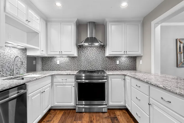 $499,900 | 112 Webster Heights Drive, Green Bay, WI 54301