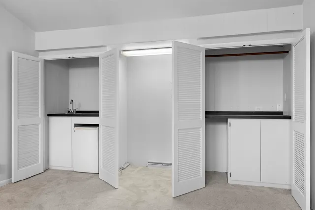 $499,900 | 112 Webster Heights Drive, Green Bay, WI 54301