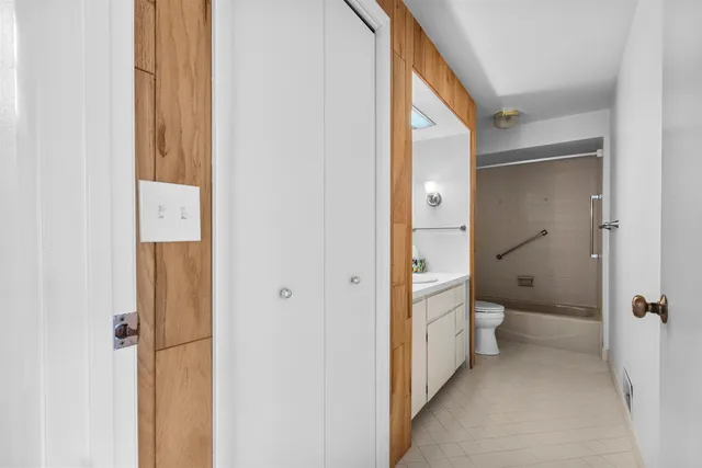 $499,900 | 112 Webster Heights Drive, Green Bay, WI 54301