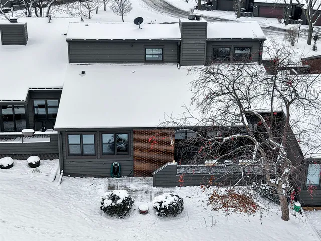 $499,900 | 112 Webster Heights Drive, Green Bay, WI 54301