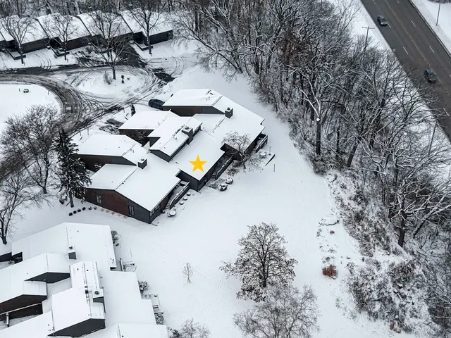 $499,900 | 112 Webster Heights Drive, Green Bay, WI 54301