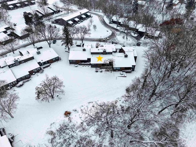 $499,900 | 112 Webster Heights Drive, Green Bay, WI 54301