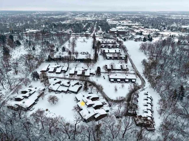 $499,900 | 112 Webster Heights Drive, Green Bay, WI 54301