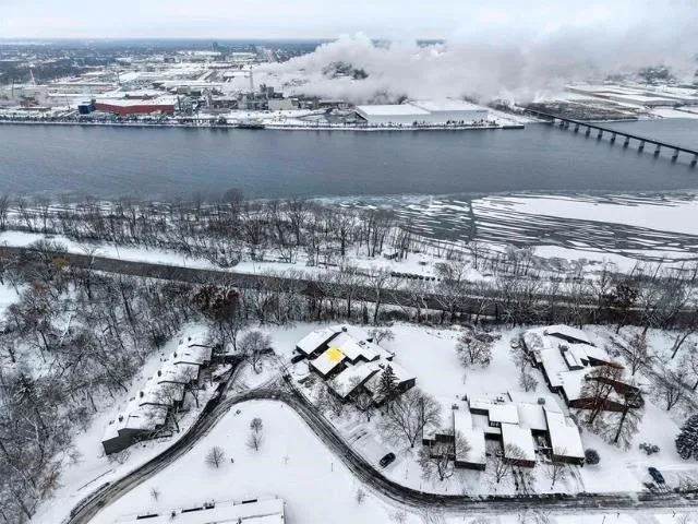 $499,900 | 112 Webster Heights Drive, Green Bay, WI 54301