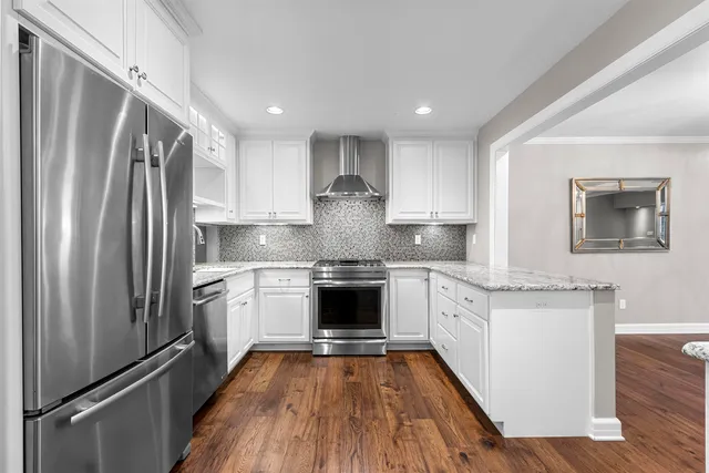 $499,900 | 112 Webster Heights Drive, Green Bay, WI 54301