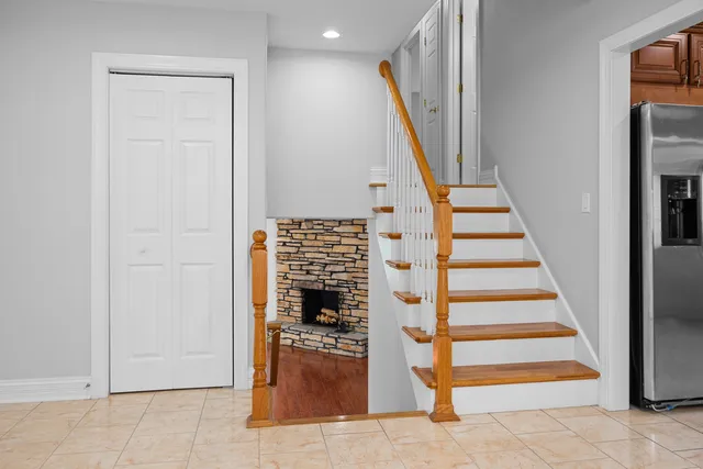 a view of entryway and hall