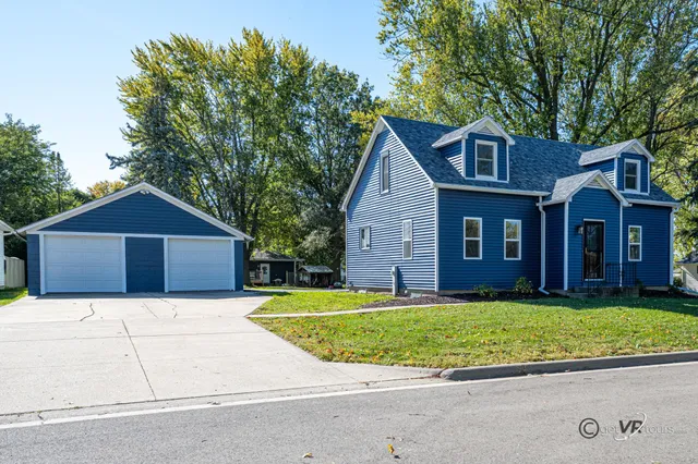 $179,900 | 309 West South Street, Pearl City, IL 61062