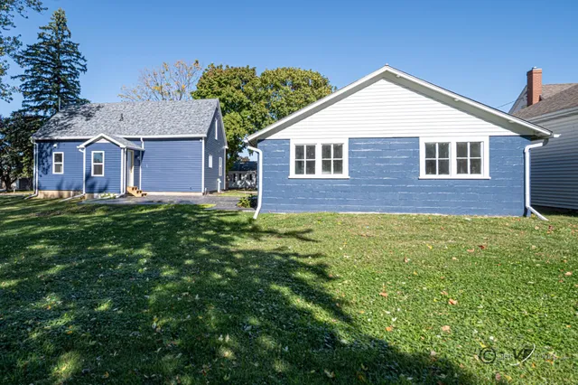 $179,900 | 309 West South Street, Pearl City, IL 61062