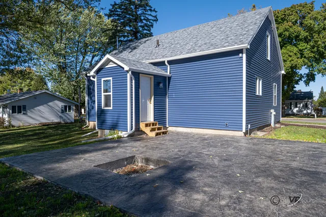 $179,900 | 309 West South Street, Pearl City, IL 61062