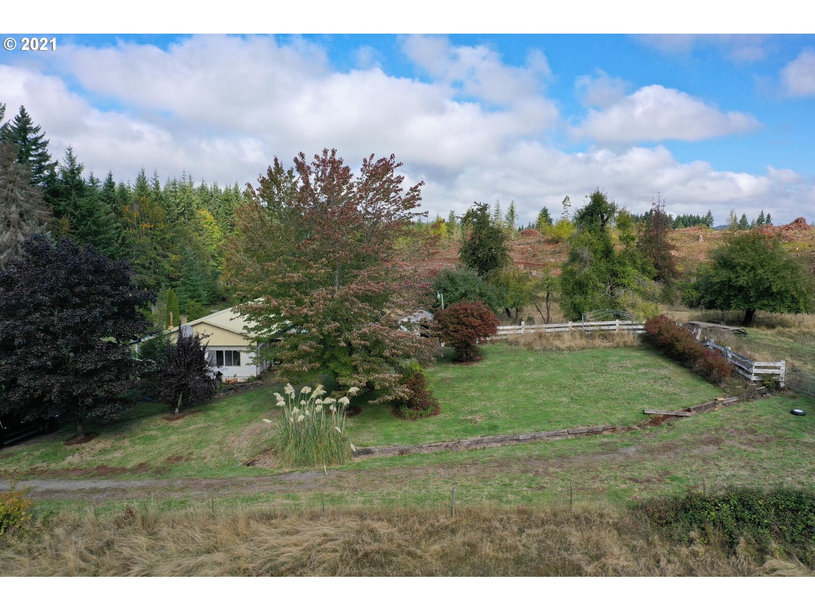 27360 South Shibley Road Colton, OR 97017 - Photo 10 of 11 a view of a city