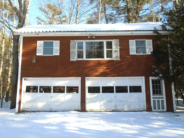 $299,000 | 27 Mary Lane, Oakland, ME 04963
