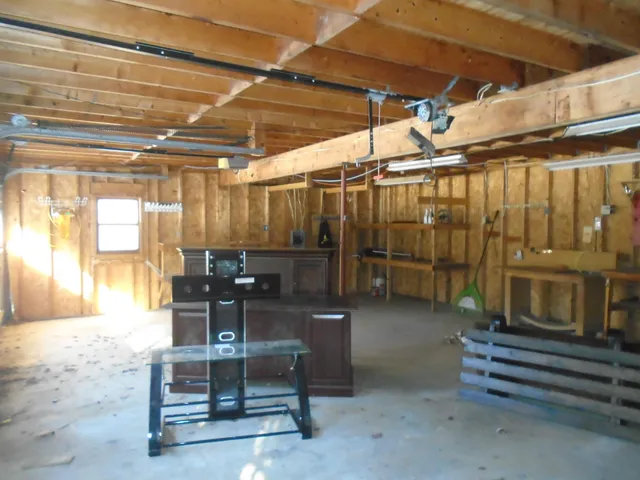 $299,000 | 27 Mary Lane, Oakland, ME 04963