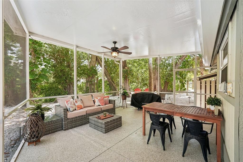 521 Avalon Road Venice, FL 34293 - Photo 22 of 31 Gallery Image 22