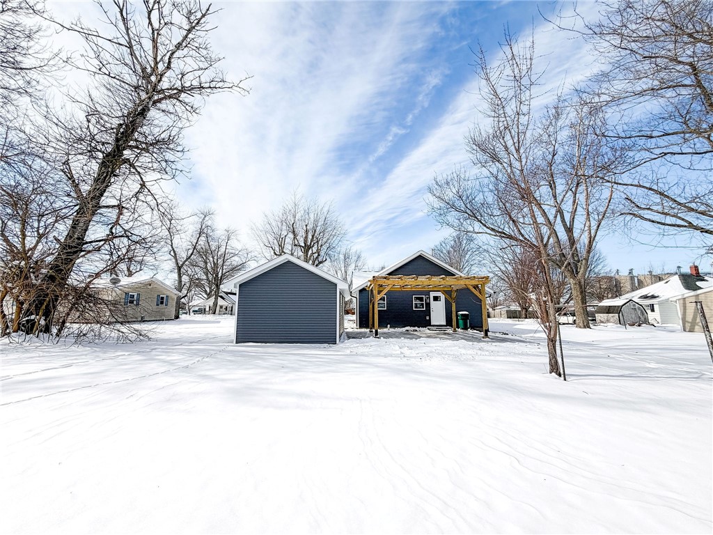 804 Southwest 3rd Street Casey, IL 62420 - Photo 28 of 33