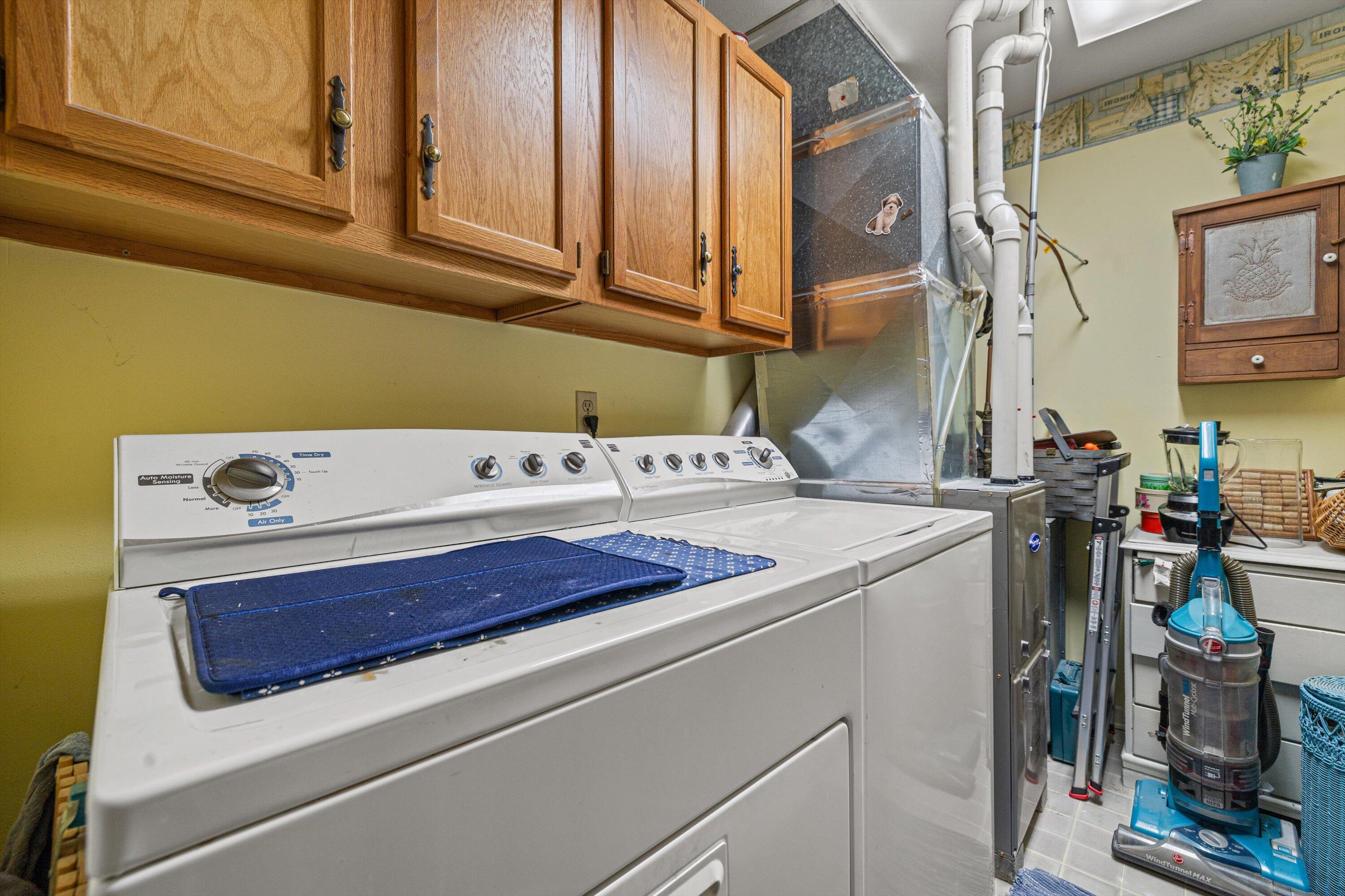3337 13th Street, Unit 3C Kenosha, WI 53144 - Photo 31 of 35 laundry