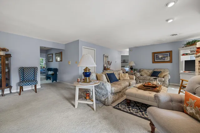 $309,900 | 3337 13th Street, Unit 3C, Kenosha, WI 53144