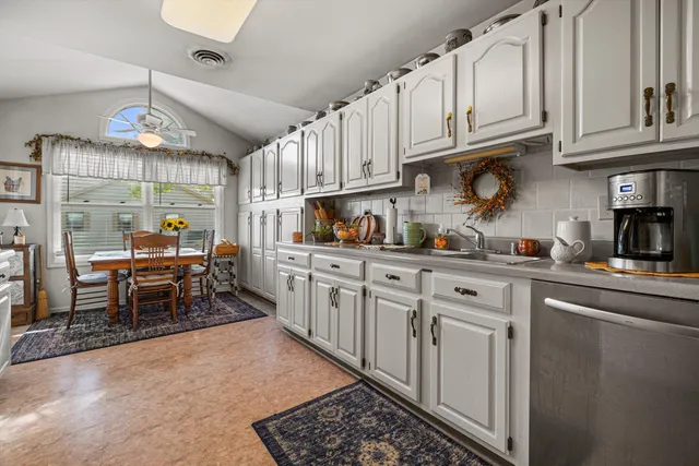 $309,900 | 3337 13th Street, Unit 3C, Kenosha, WI 53144