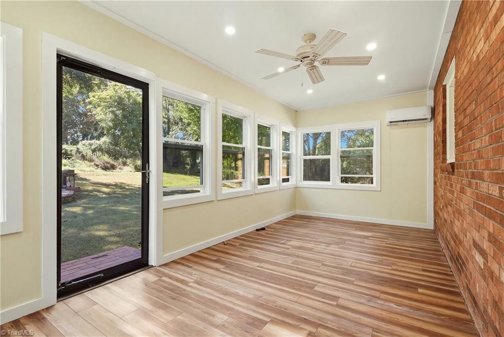406 Spring Road Jamestown, NC 27282 - Photo 18 of 45 Gallery Image 18