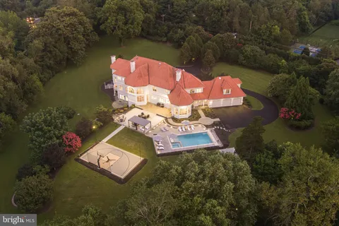 $6,500,000 | 9500 Georgetown Pike, Great Falls, VA 22066