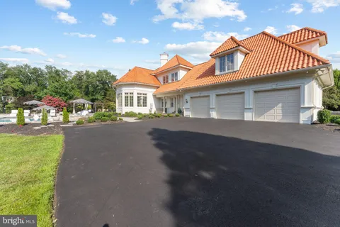 $6,500,000 | 9500 Georgetown Pike, Great Falls, VA 22066