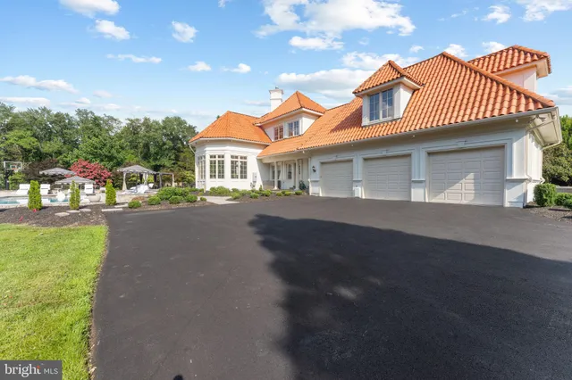 $6,500,000 | 9500 Georgetown Pike, Great Falls, VA 22066