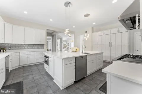 $6,500,000 | 9500 Georgetown Pike, Great Falls, VA 22066