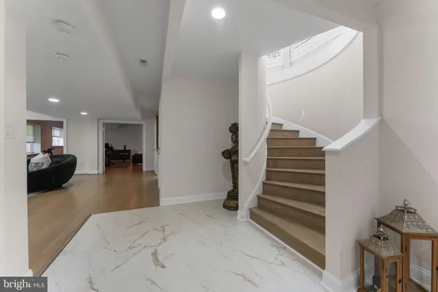 $6,500,000 | 9500 Georgetown Pike, Great Falls, VA 22066