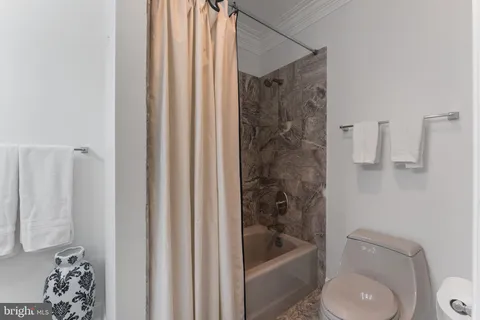 $6,500,000 | 9500 Georgetown Pike, Great Falls, VA 22066