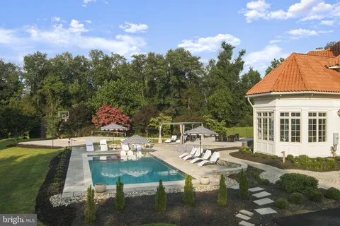 $6,500,000 | 9500 Georgetown Pike, Great Falls, VA 22066