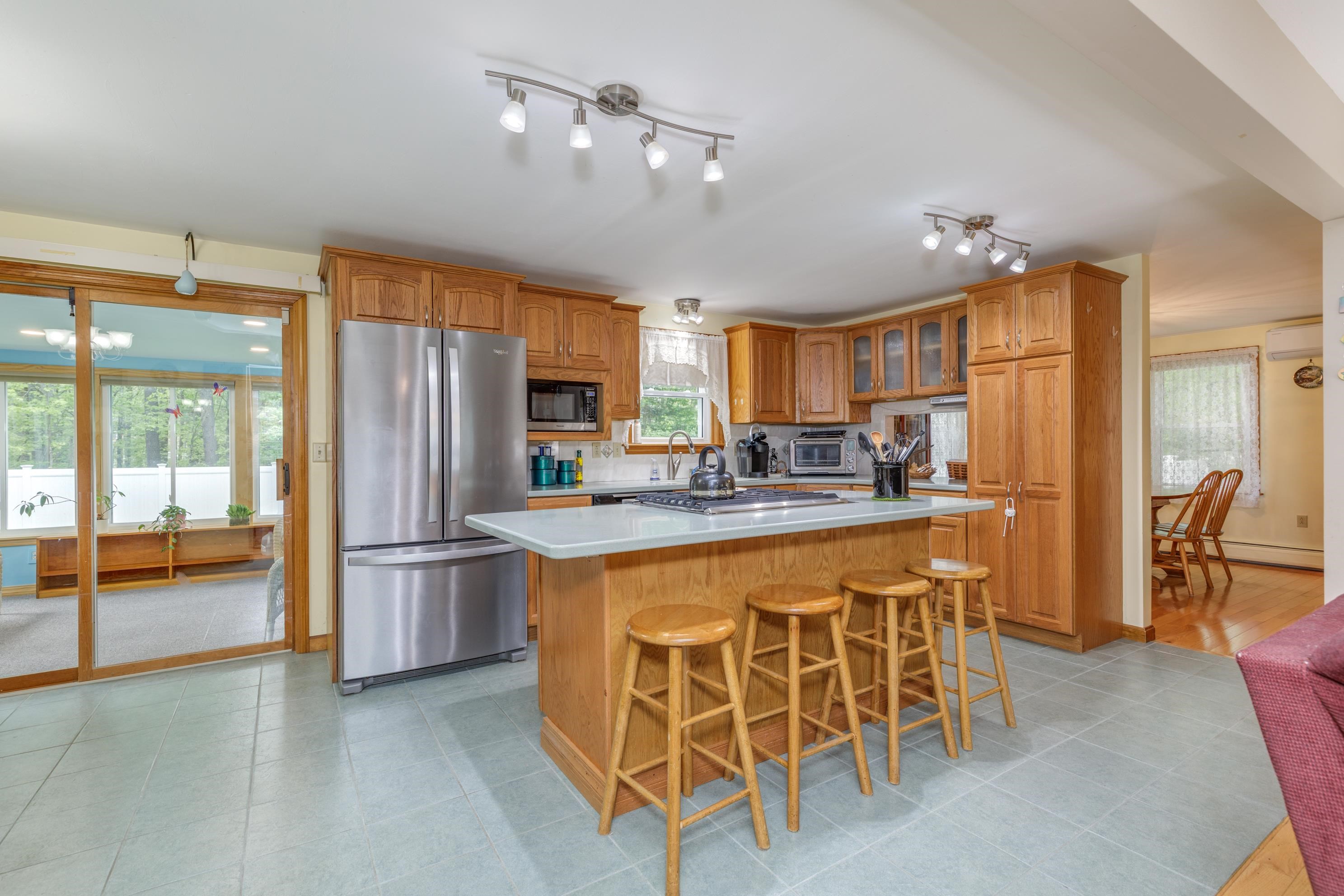 36 North Curtisville Road Concord, NH 03301 - Photo 6 of 48