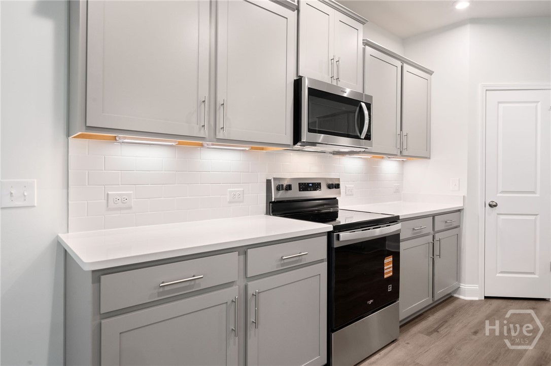 348 MONTEREY Loop Richmond Hill, GA 31324 - Photo 8 of 35