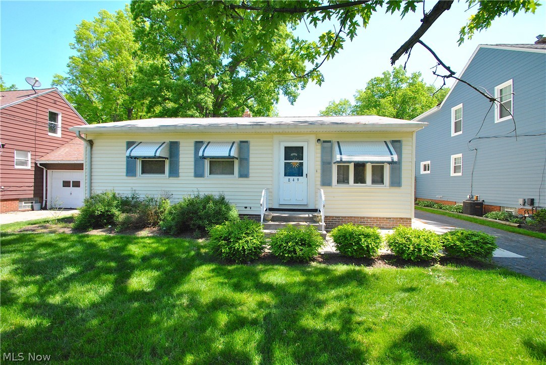 849 Lloyd Road Wickliffe, OH 44092 - Photo 1 of 31 Gallery Image 1