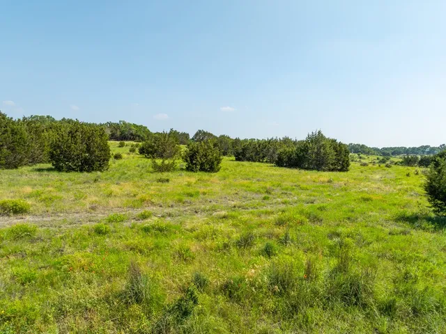 $306,320 | 58-59 Shin Oak Drive, Lampasas, TX 76550