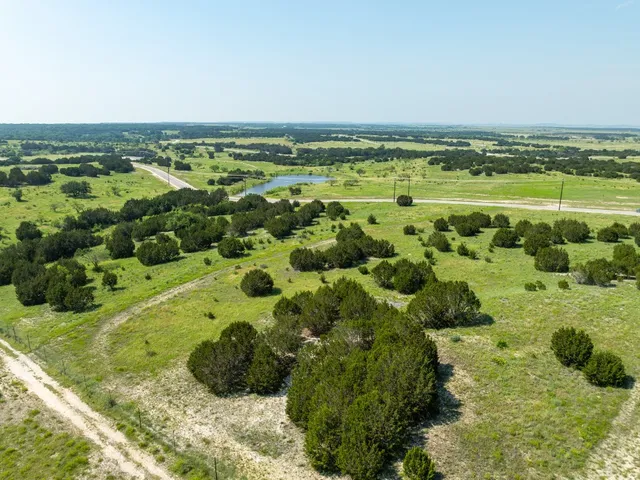$306,320 | 58-59 Shin Oak Drive, Lampasas, TX 76550