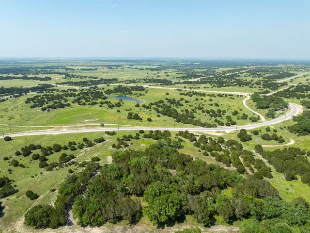 $306,320 | 58-59 Shin Oak Drive, Lampasas, TX 76550