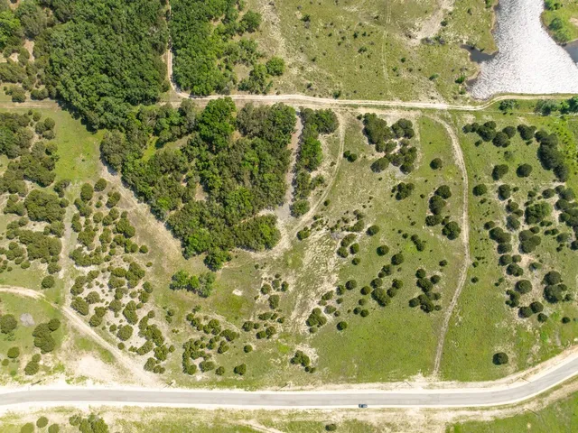 $306,320 | 58-59 Shin Oak Drive, Lampasas, TX 76550