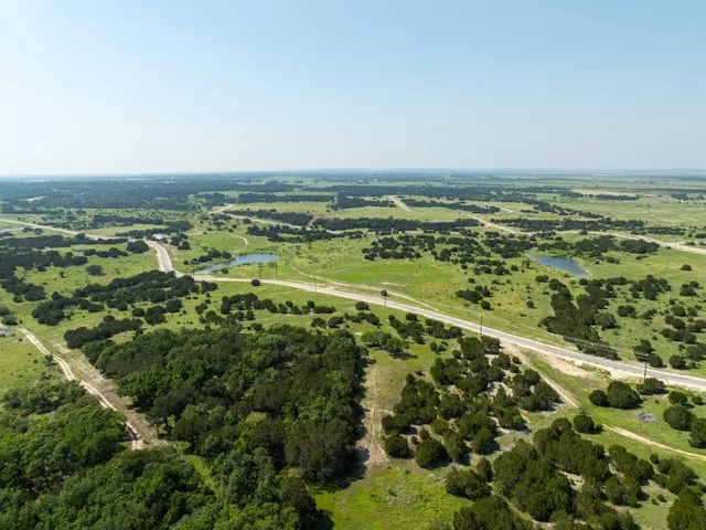 $306,320 | 58-59 Shin Oak Drive, Lampasas, TX 76550