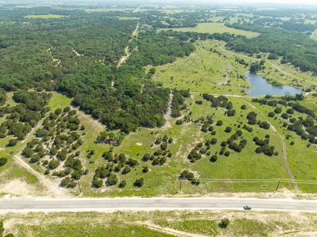 $306,320 | 58-59 Shin Oak Drive, Lampasas, TX 76550