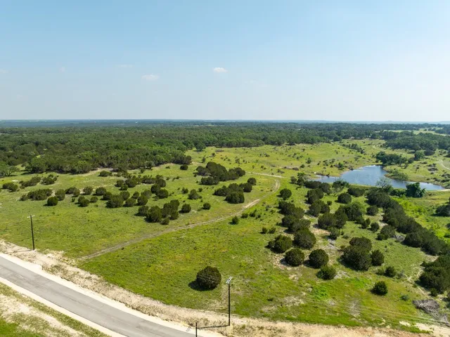 $306,320 | 58-59 Shin Oak Drive, Lampasas, TX 76550