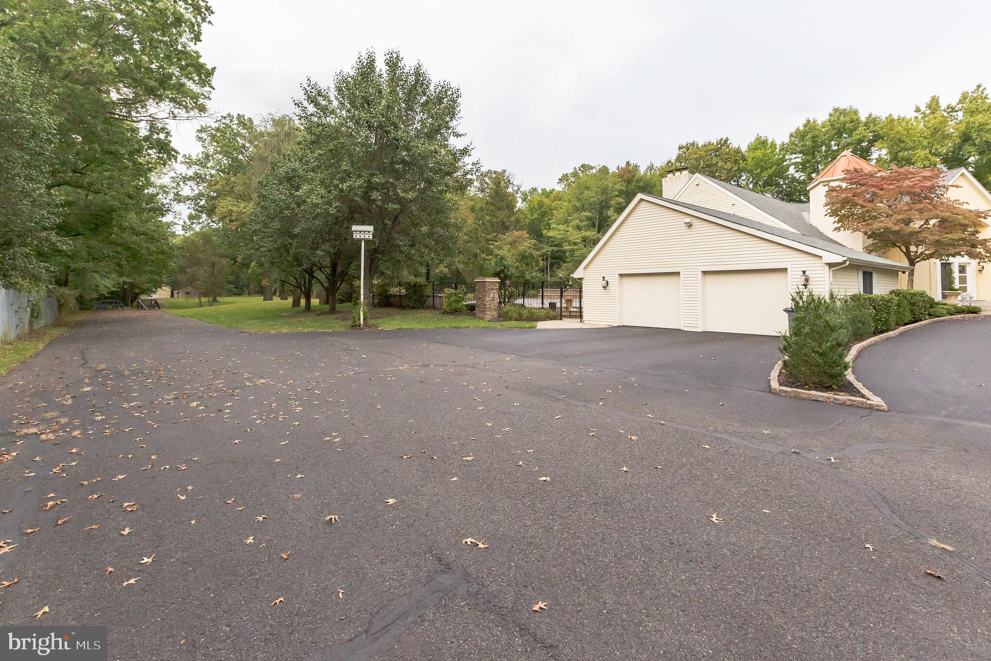 341 Tom Brown Road Moorestown, NJ 08057 - Photo 9 of 51