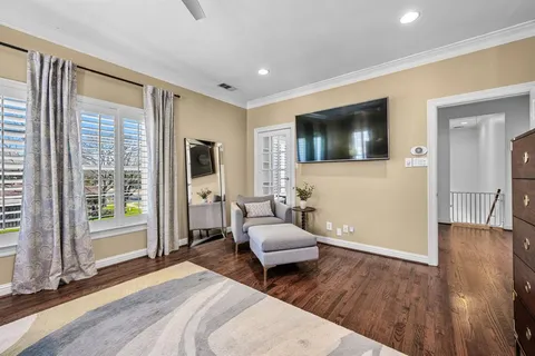 $1,095,000 | 5743 Kenwood Avenue, Dallas, TX 75206