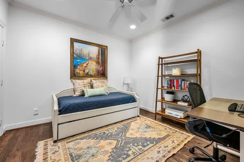 $1,095,000 | 5743 Kenwood Avenue, Dallas, TX 75206