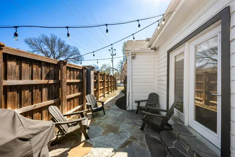 $1,095,000 | 5743 Kenwood Avenue, Dallas, TX 75206