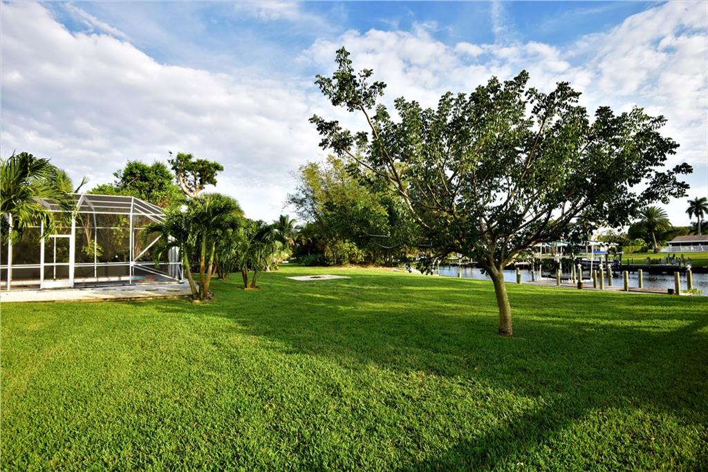 1124 Northwest Spruce Ridge Drive Stuart, FL 34994 - Photo 32 of 42 Gallery Image 32