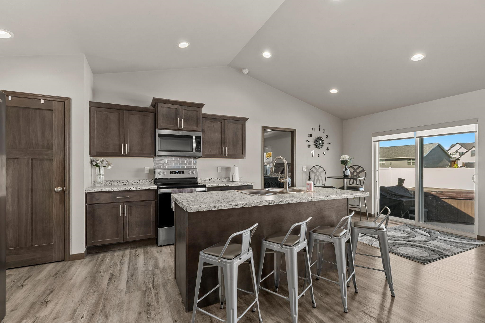 3424 East Rubyred Drive Appleton, WI 54913 - Photo 9 of 62 Gallery Image 9