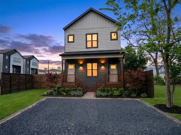 $2,250 | 1002 East 33rd Street, Houston, TX 77022