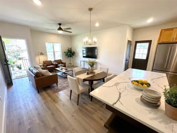 $2,250 | 1002 East 33rd Street, Houston, TX 77022