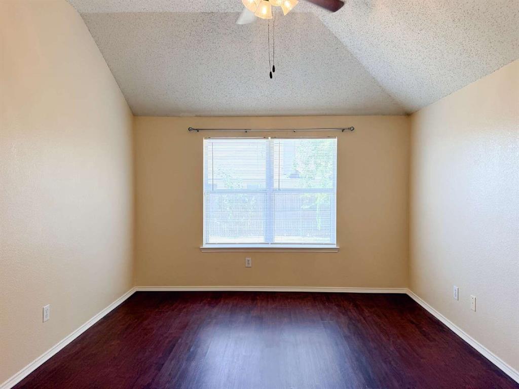 833 Edgehill Road Burleson, TX 76028 - Photo 17 of 28 Gallery Image 17